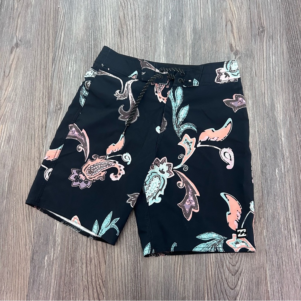 Billabong boys board shorts 24